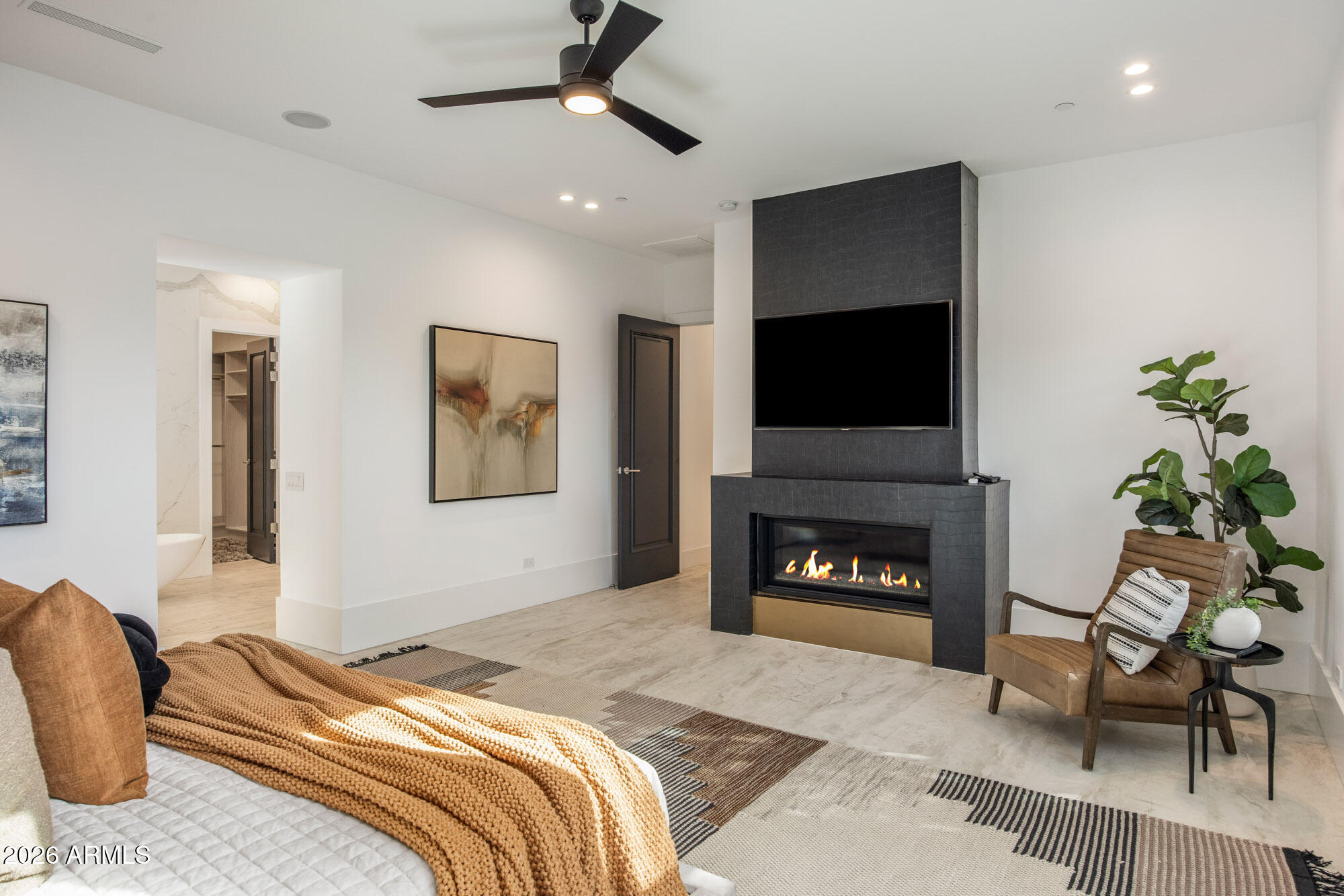 PINNACLE PEAK PLACE - Residential