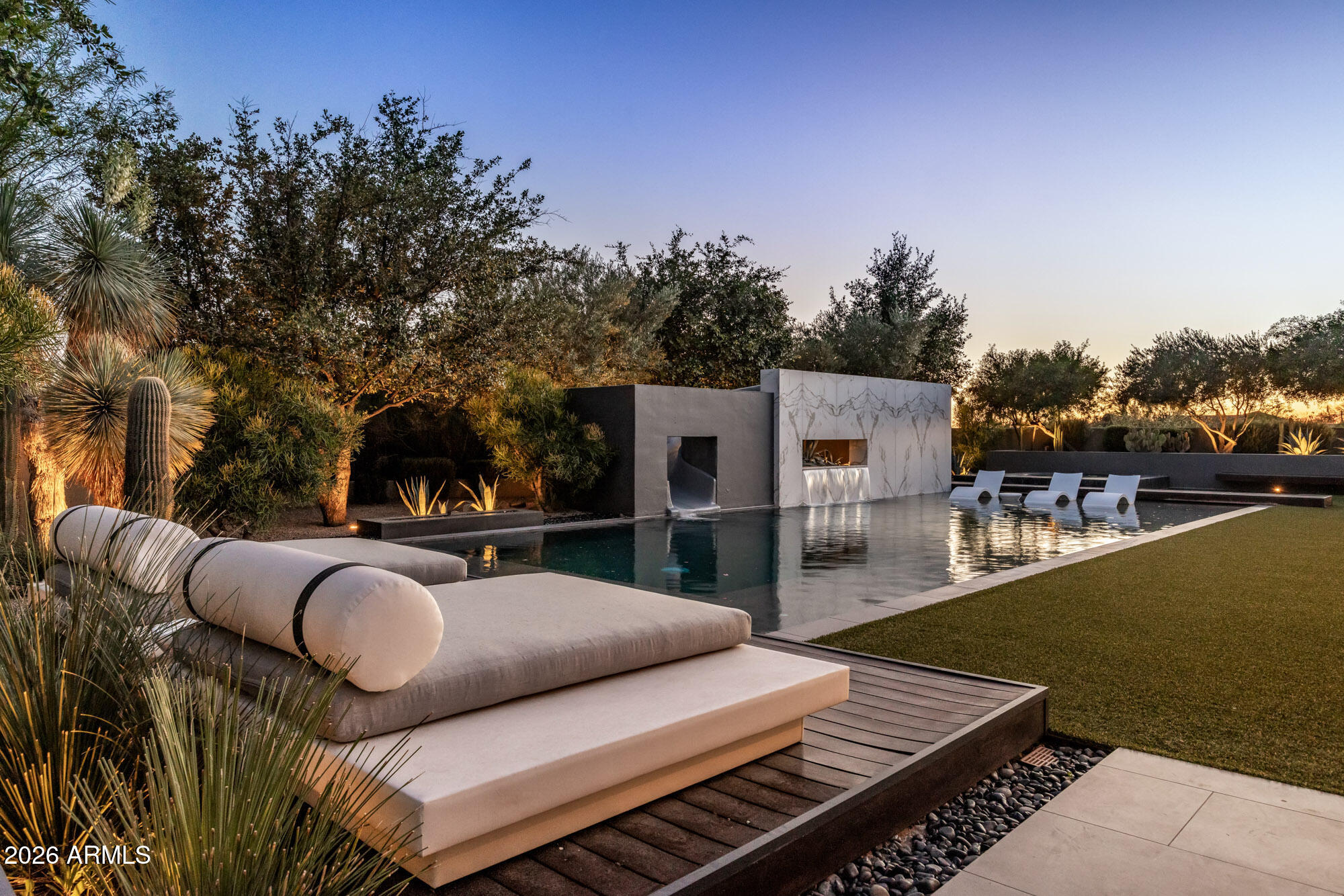 PINNACLE PEAK PLACE - Residential