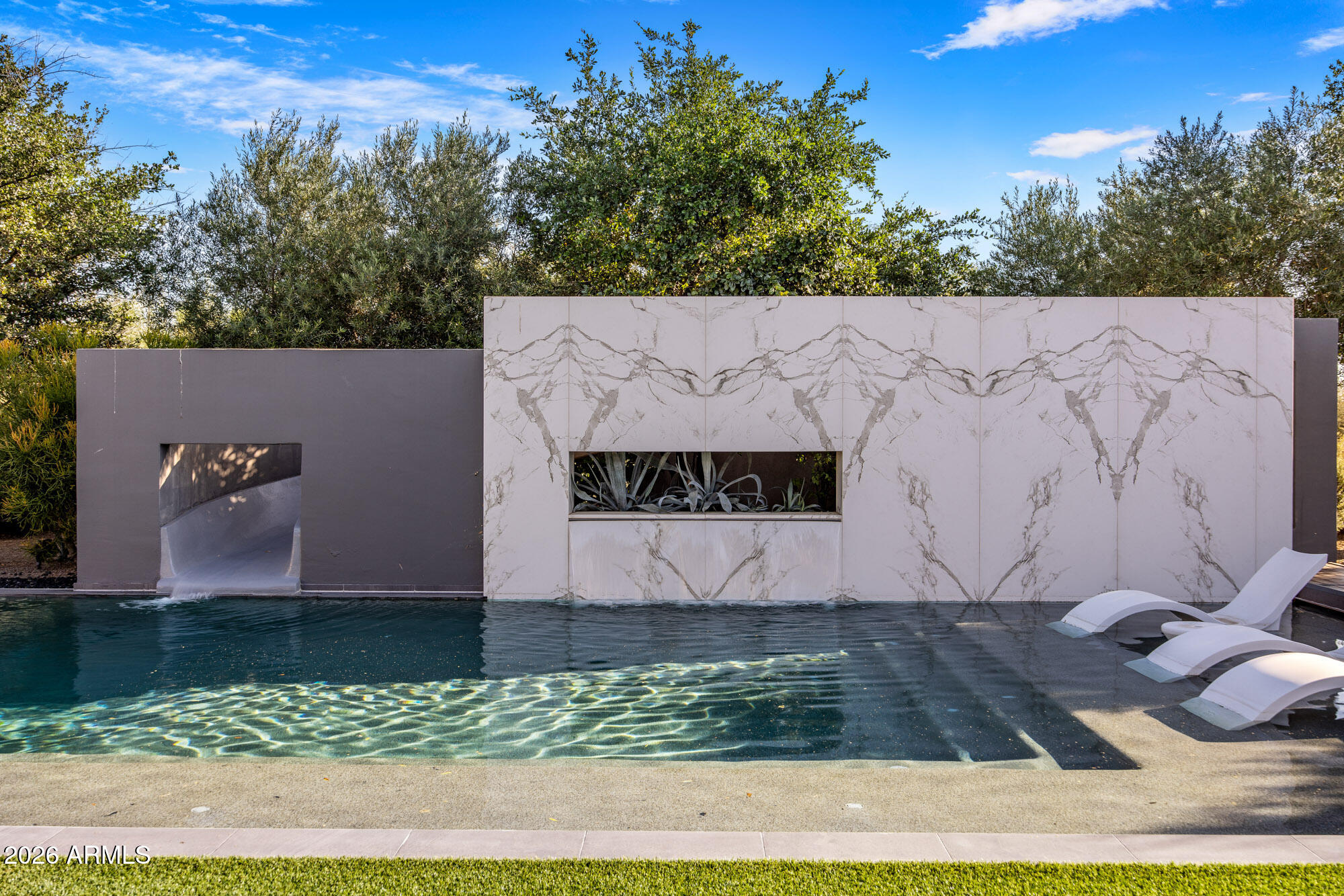 PINNACLE PEAK PLACE - Residential