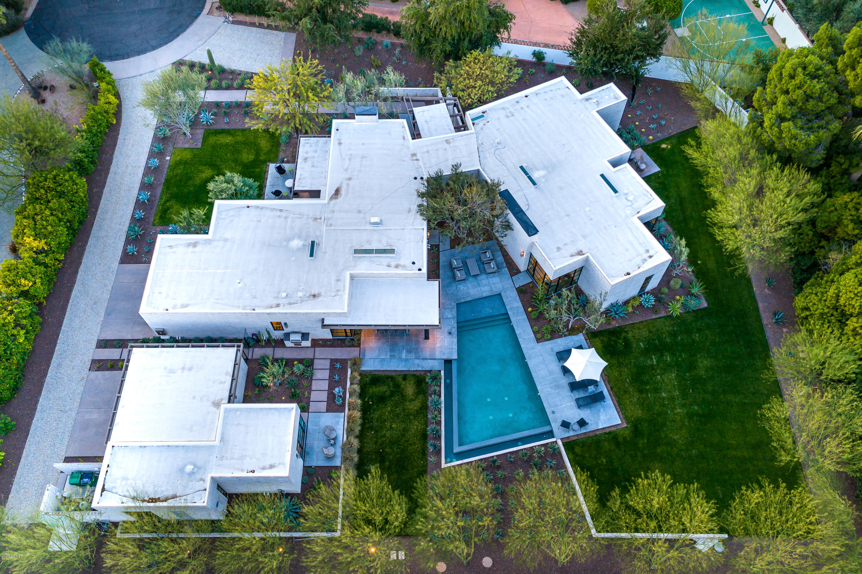 CASA BLANCA ESTATES LOT 20-37 & TR A - Residential