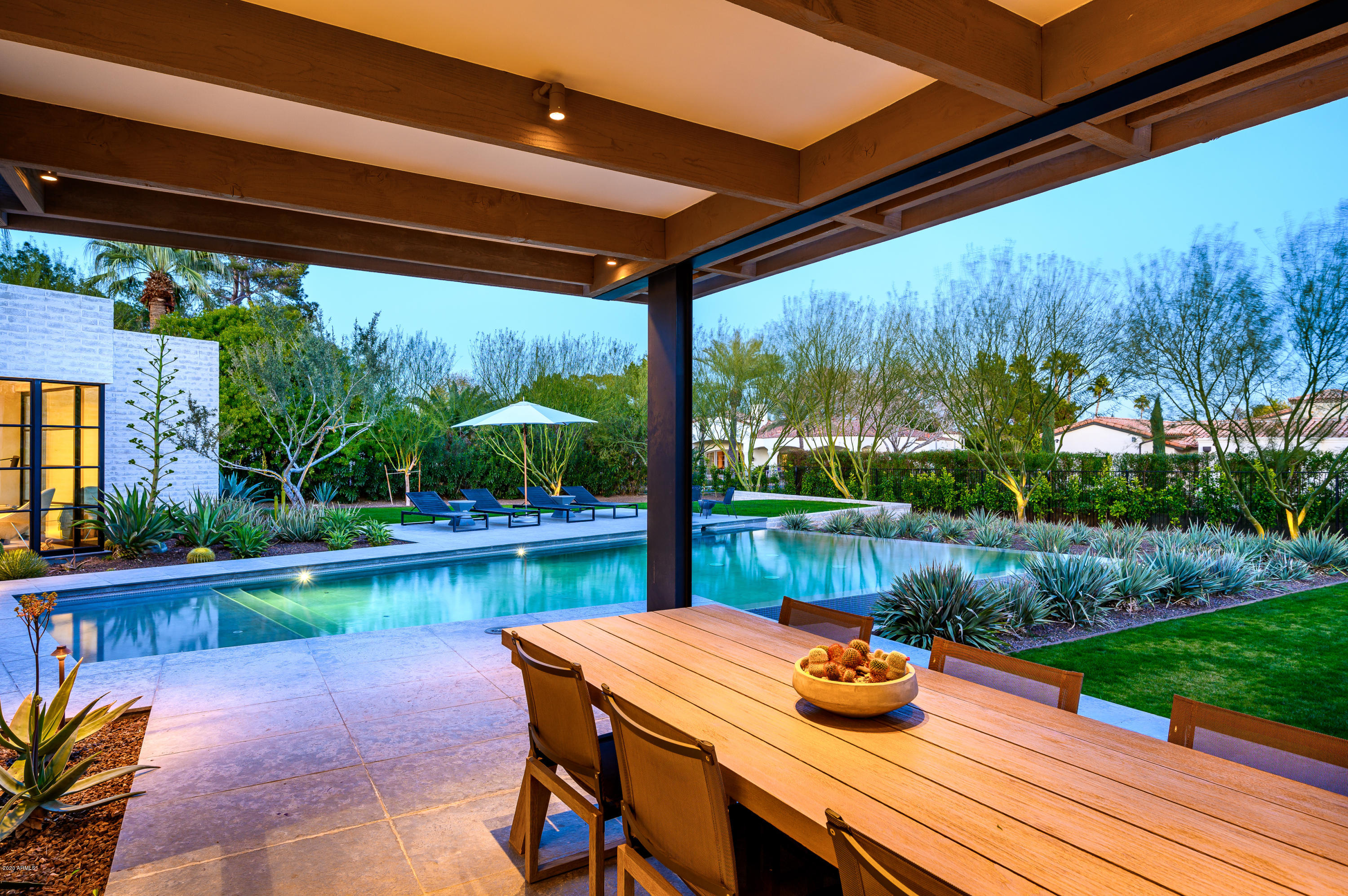 CASA BLANCA ESTATES LOT 20-37 & TR A - Residential