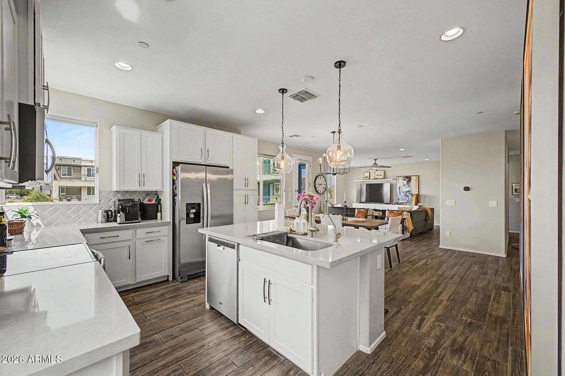 RHYTHM CONDOMINIUM - Residential