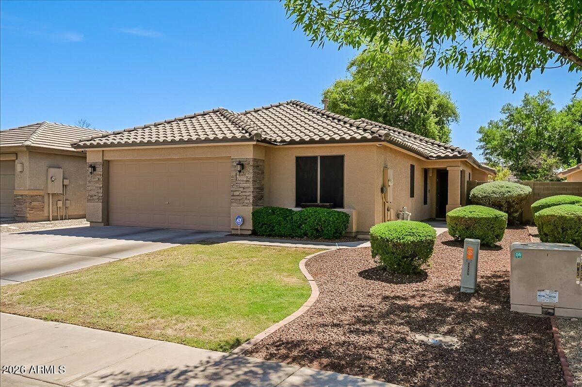 The comfort of home in a rental.  Great room with vaulted ceilings and split floor plan, lives large. Completely renovated, floors, cabinets, counter tops, bathrooms, toilets, ceiling fans, roof and  new rock in the yard makes this home so cozy and comfortable.   A great location and super clean inside.