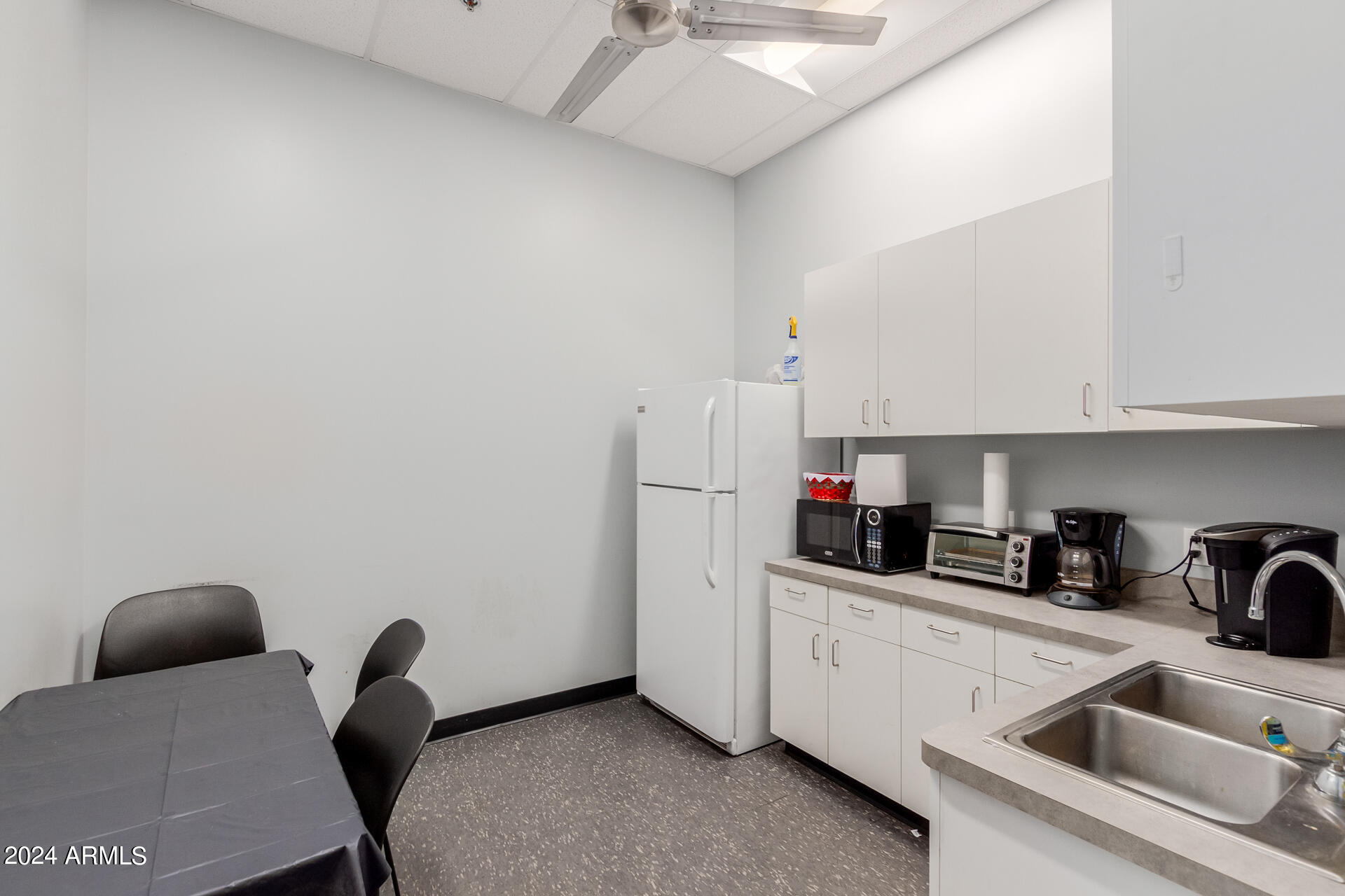 HOHOKAM INDUSTRIAL PARK - Commercial Sale