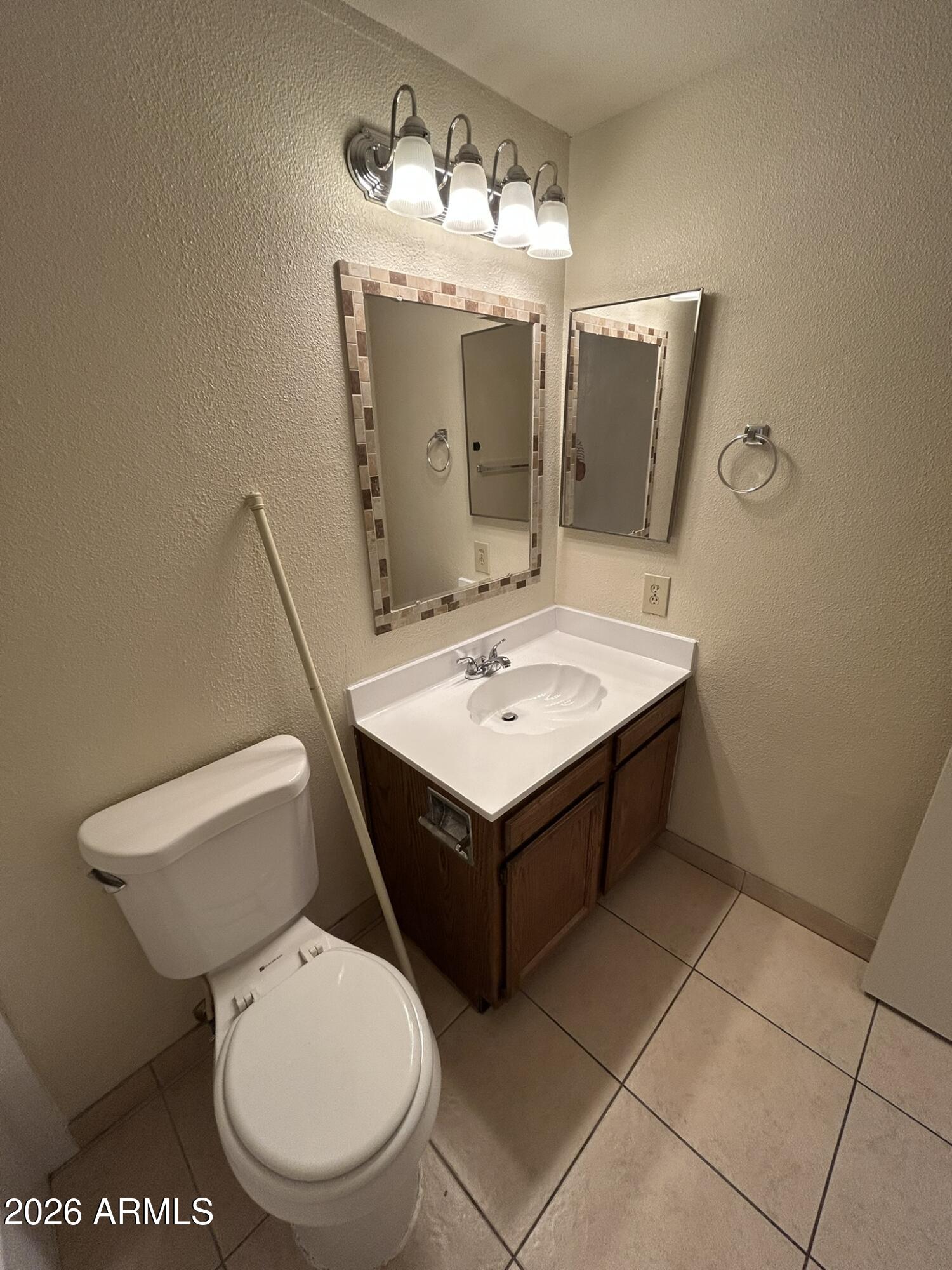 PULTE VILLAS CHANDLER - Residential Lease