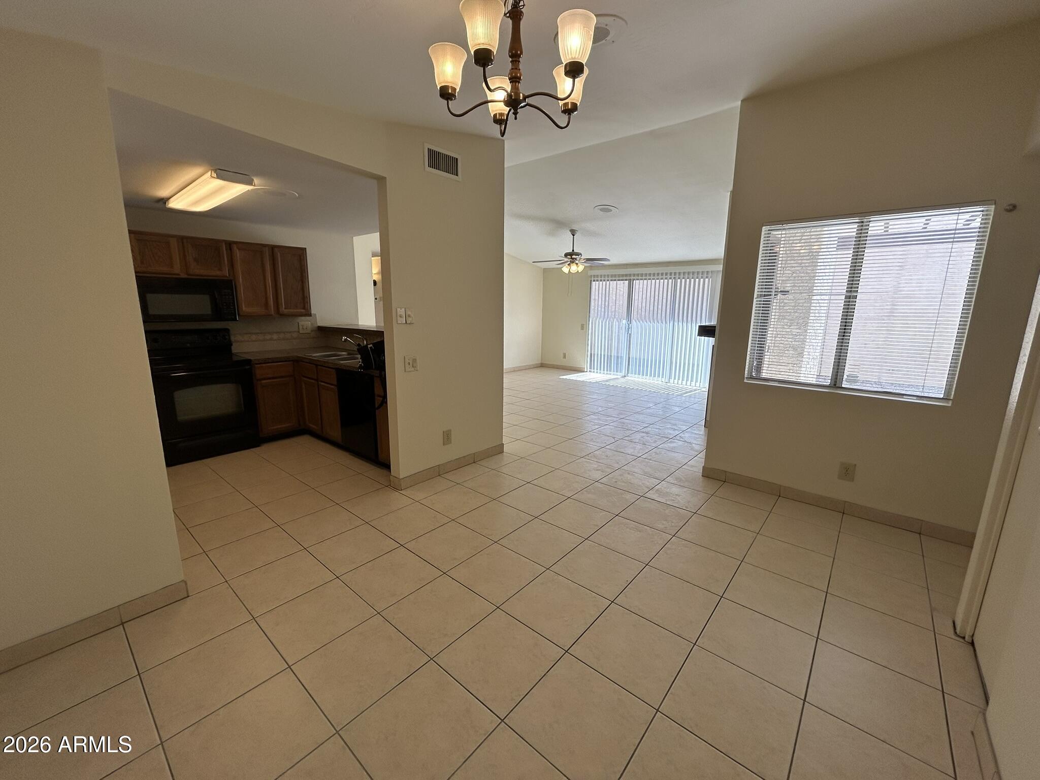 PULTE VILLAS CHANDLER - Residential Lease
