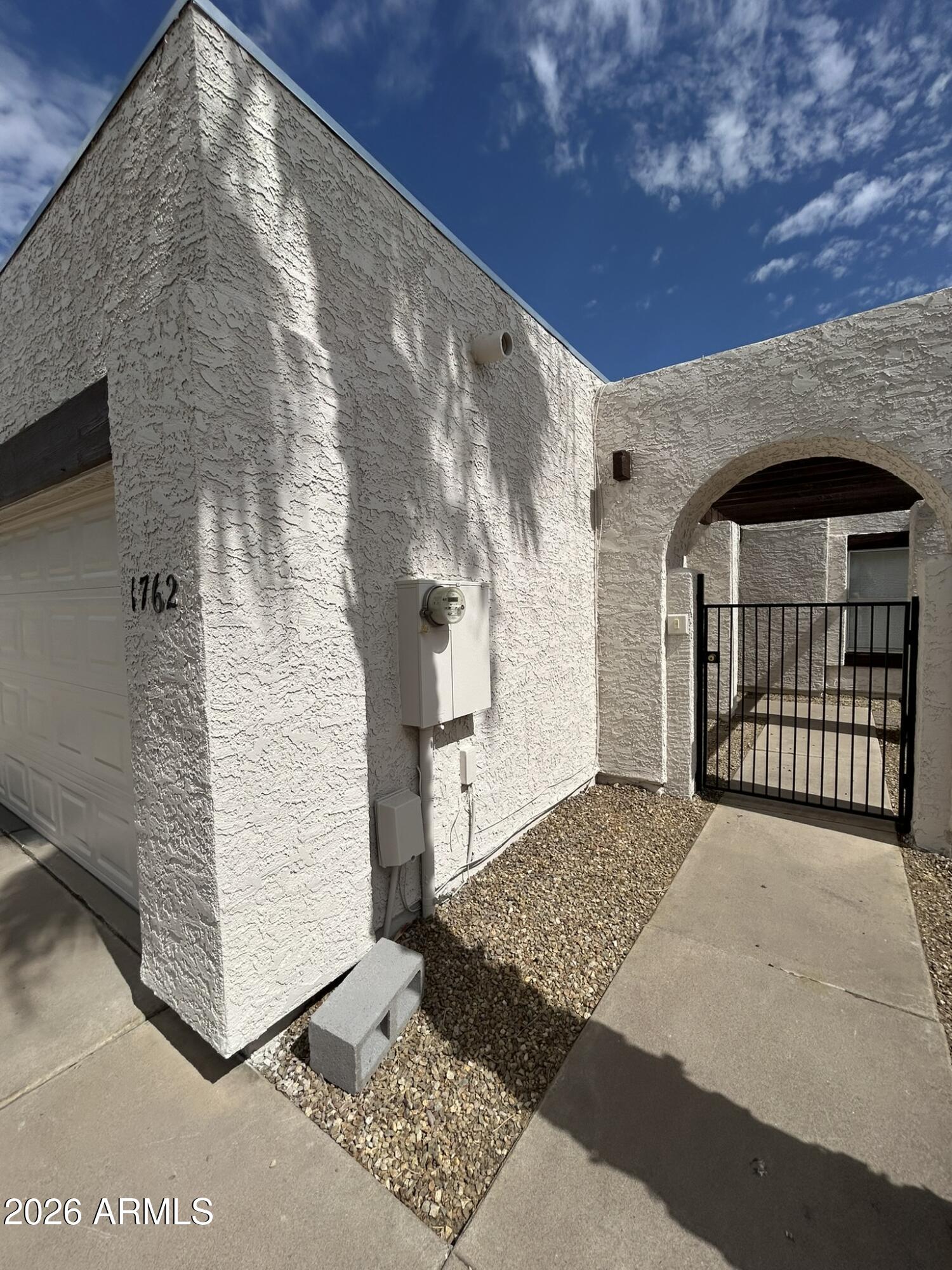 PULTE VILLAS CHANDLER - Residential Lease