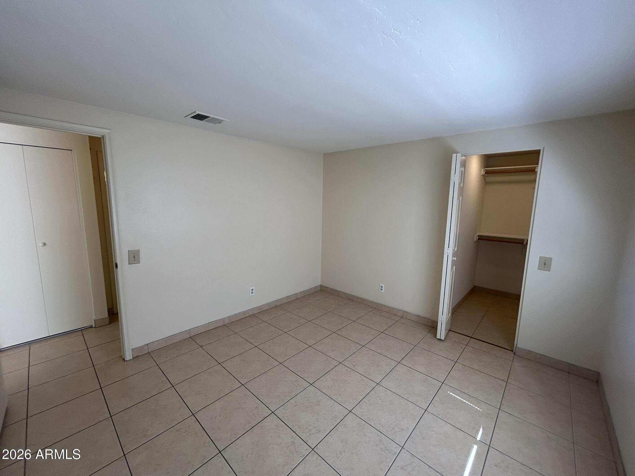 PULTE VILLAS CHANDLER - Residential Lease