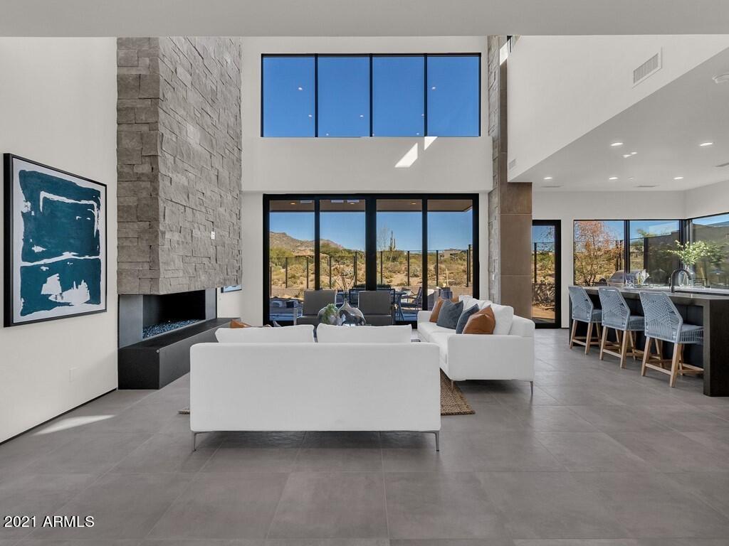DESERT MOUNTAIN - Residential