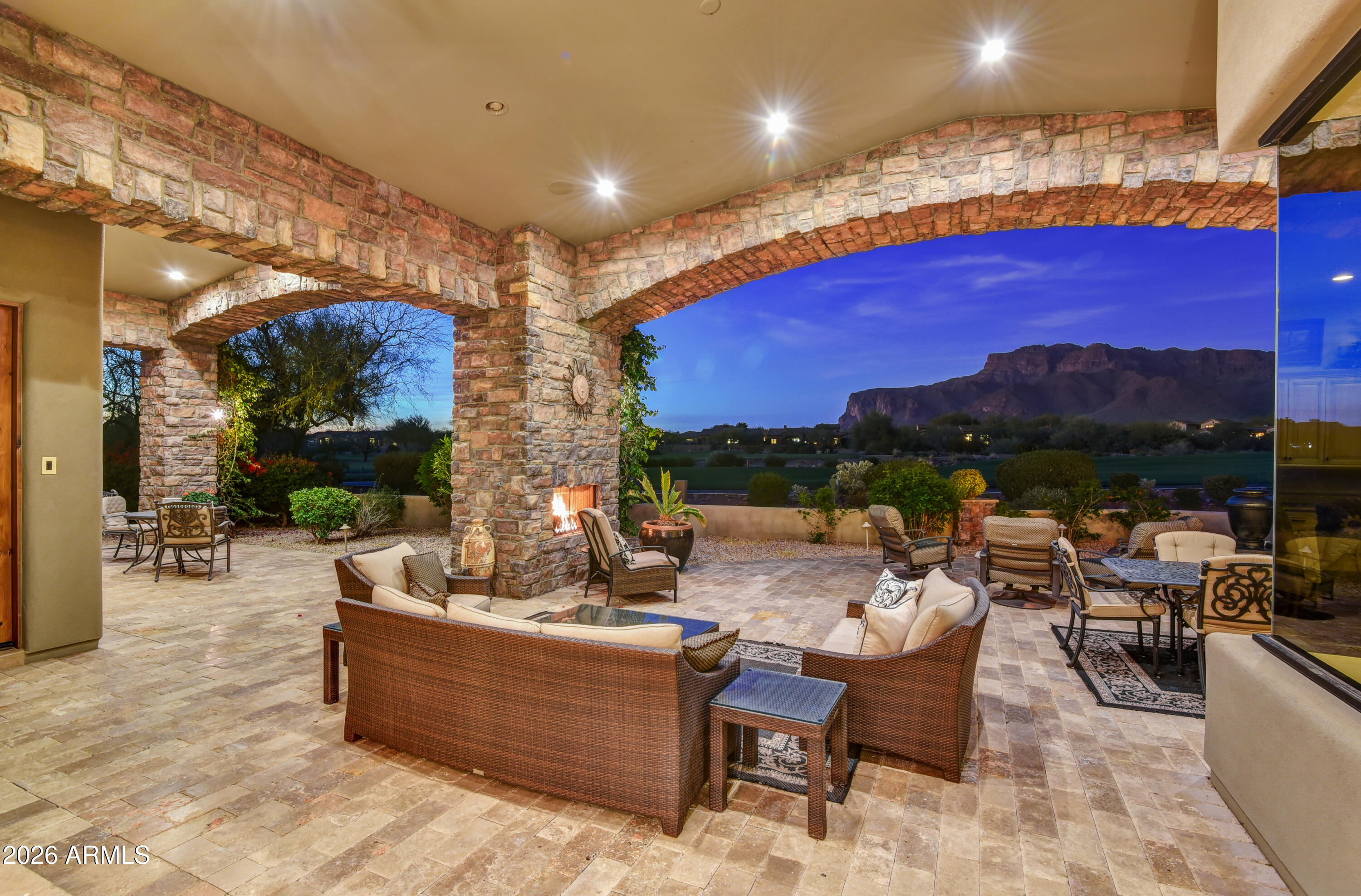 Superstition Mountain - Residential