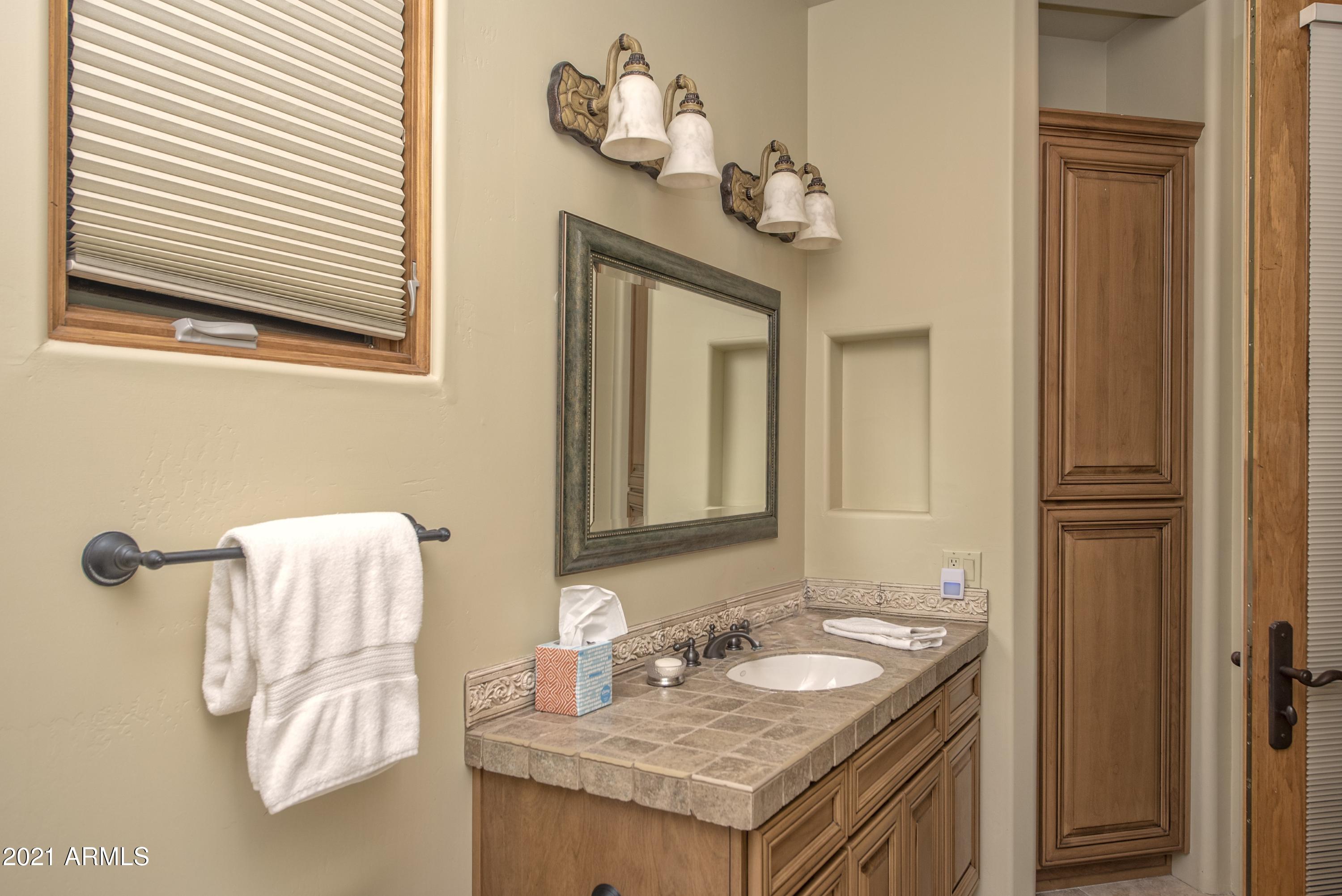 DESERT MOUNTAIN PH 3 UNIT 31 VILLAGE SEVEN ARROWS - Residential