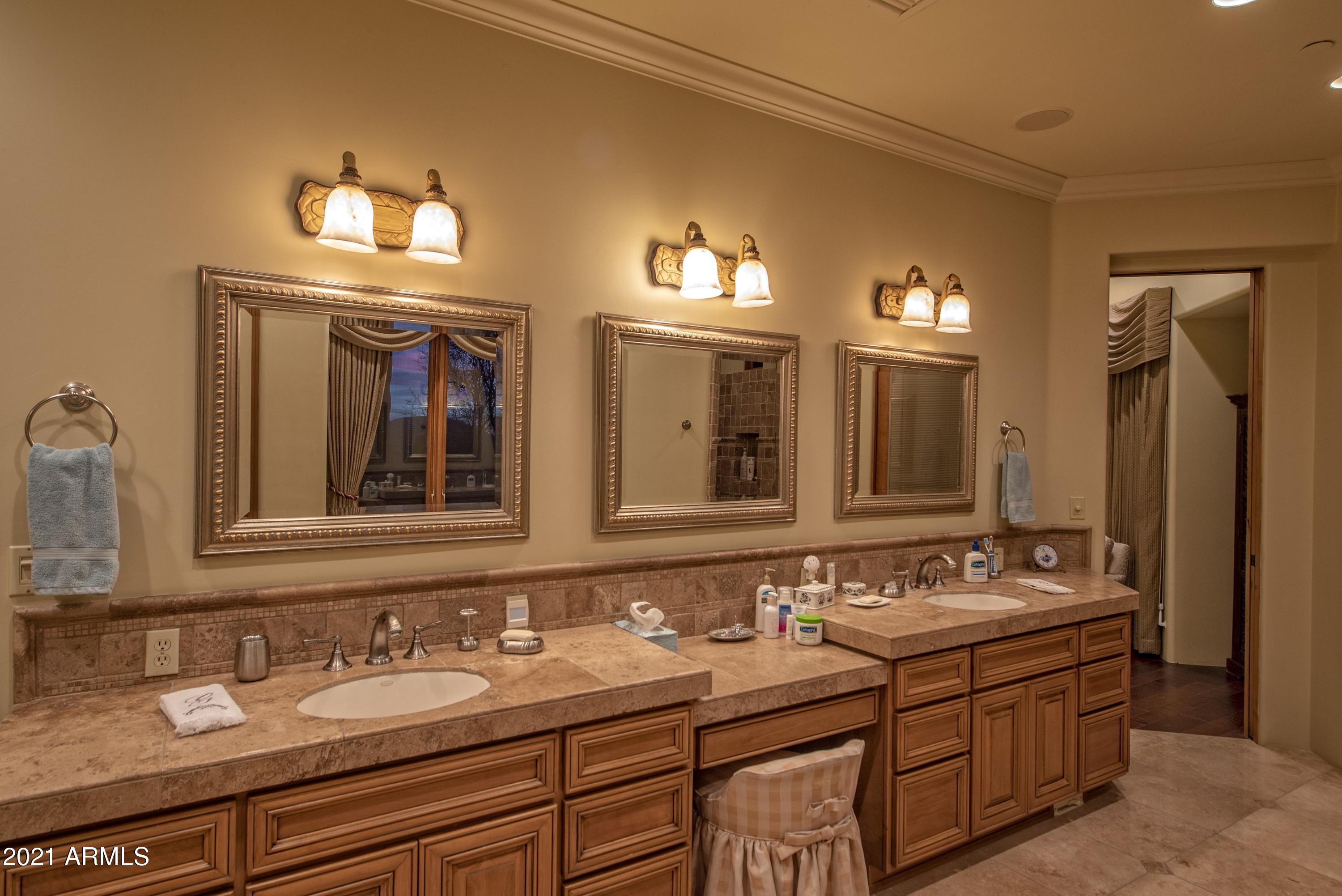DESERT MOUNTAIN PH 3 UNIT 31 VILLAGE SEVEN ARROWS - Residential