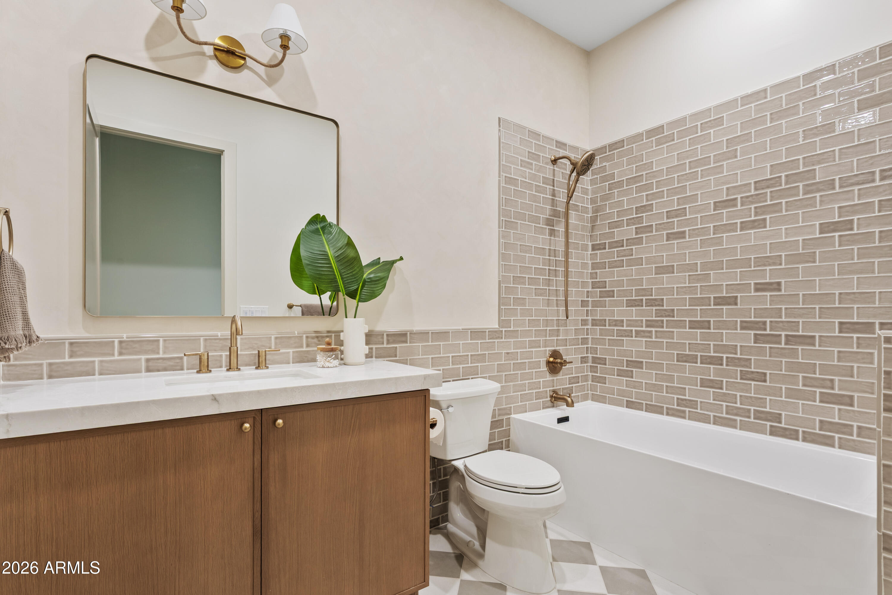 EAST CITRUS ACRES PLAT B - Residential