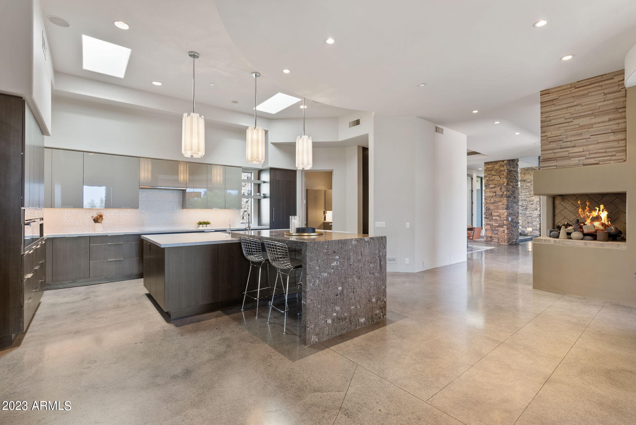WINDY WALK ESTATES UNIT 2 LOT 155-208 TR A - Residential