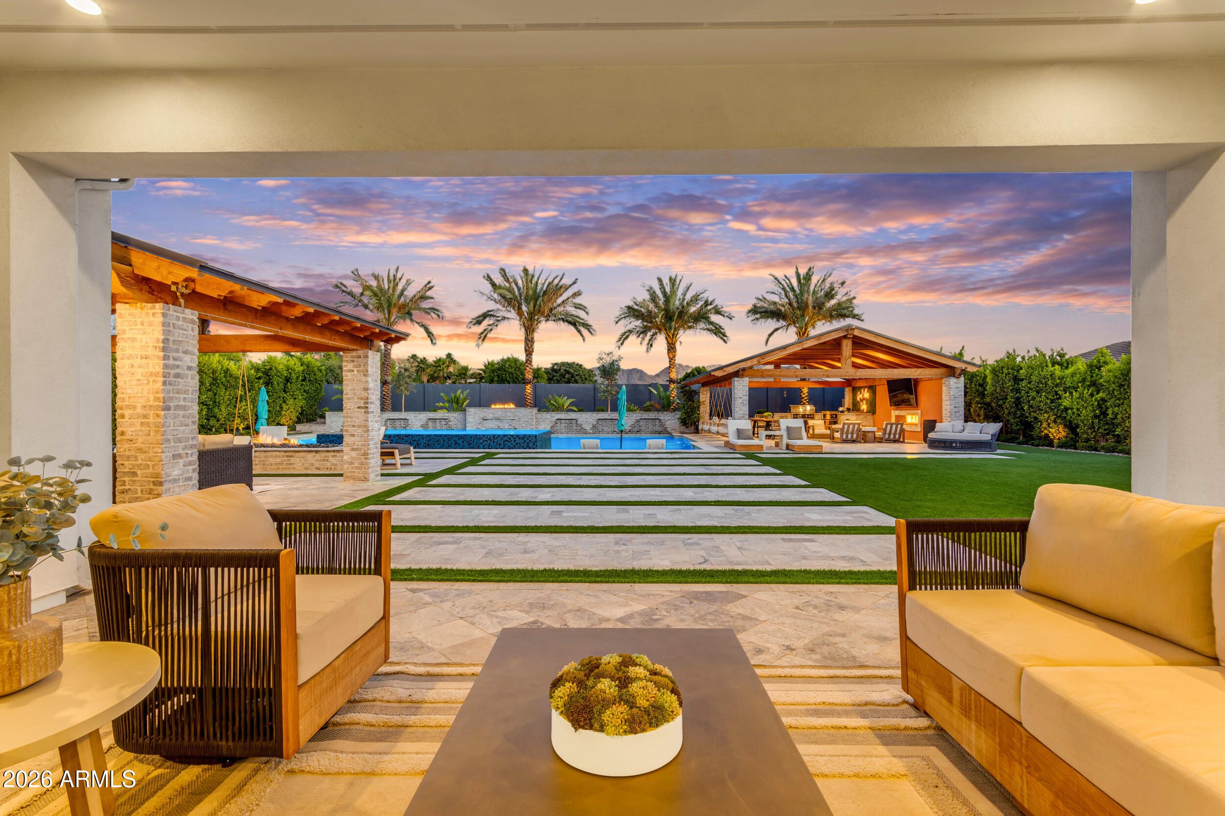 BRIDLE RANCH - Residential