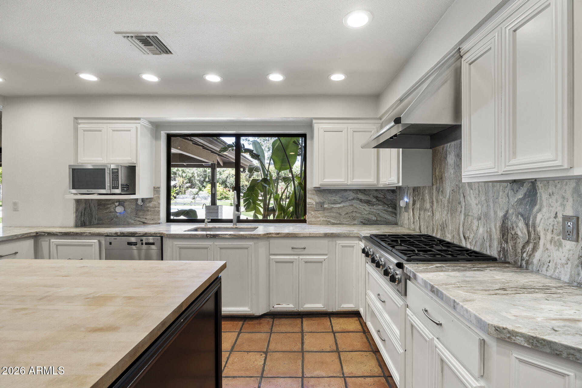 CAMELHEAD ESTATES - Residential