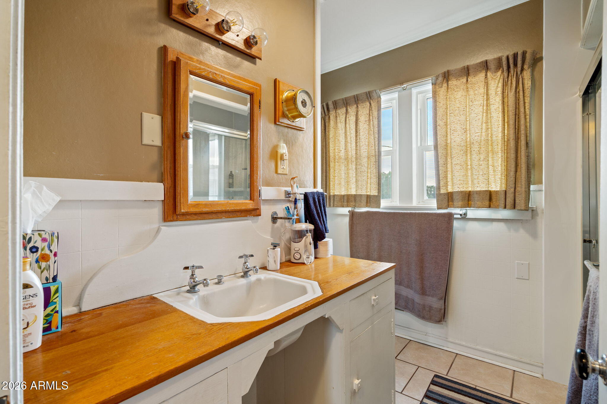 SPRINGERVILLE UNSUBDIVIDED - Residential