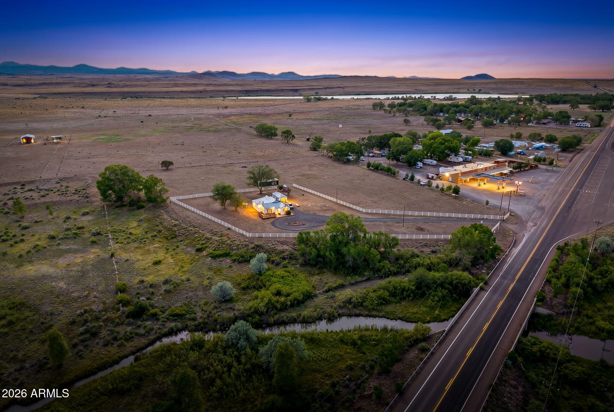 SPRINGERVILLE UNSUBDIVIDED - Residential