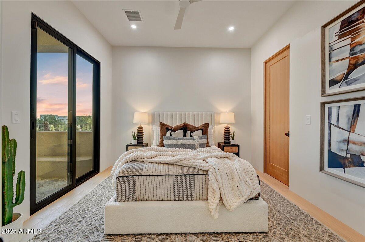 PINNACLE PEAK VISTAS - Residential