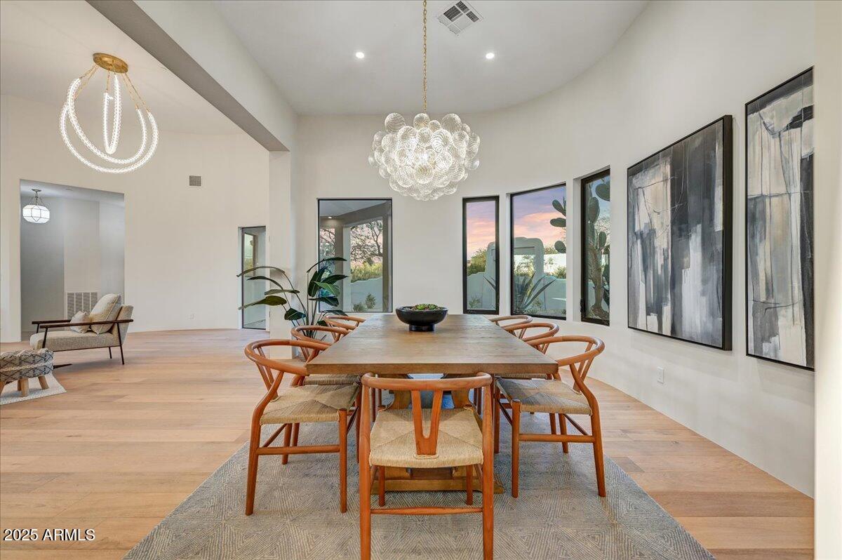 PINNACLE PEAK VISTAS - Residential