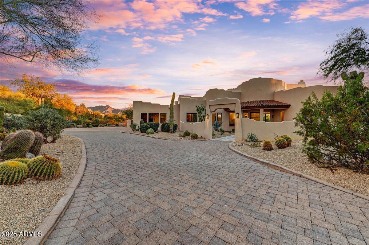 PINNACLE PEAK VISTAS - Residential