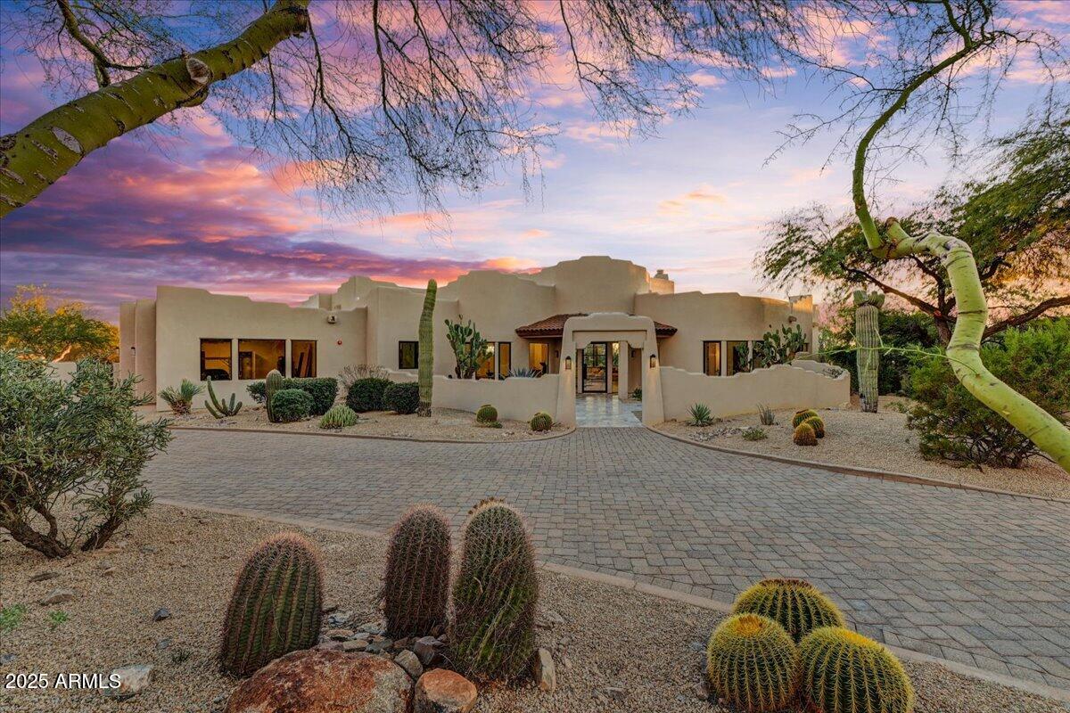 PINNACLE PEAK VISTAS - Residential
