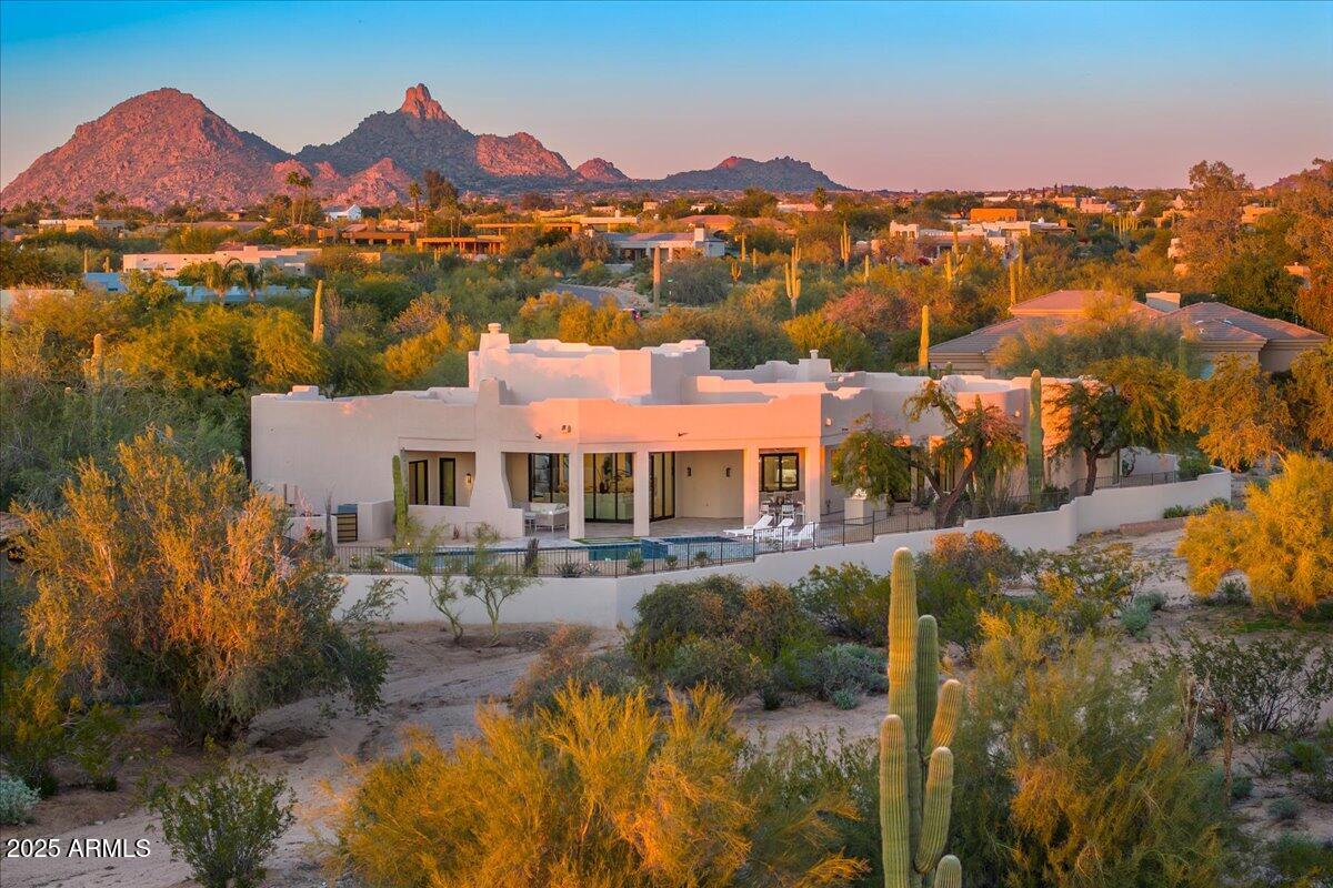 PINNACLE PEAK VISTAS - Residential