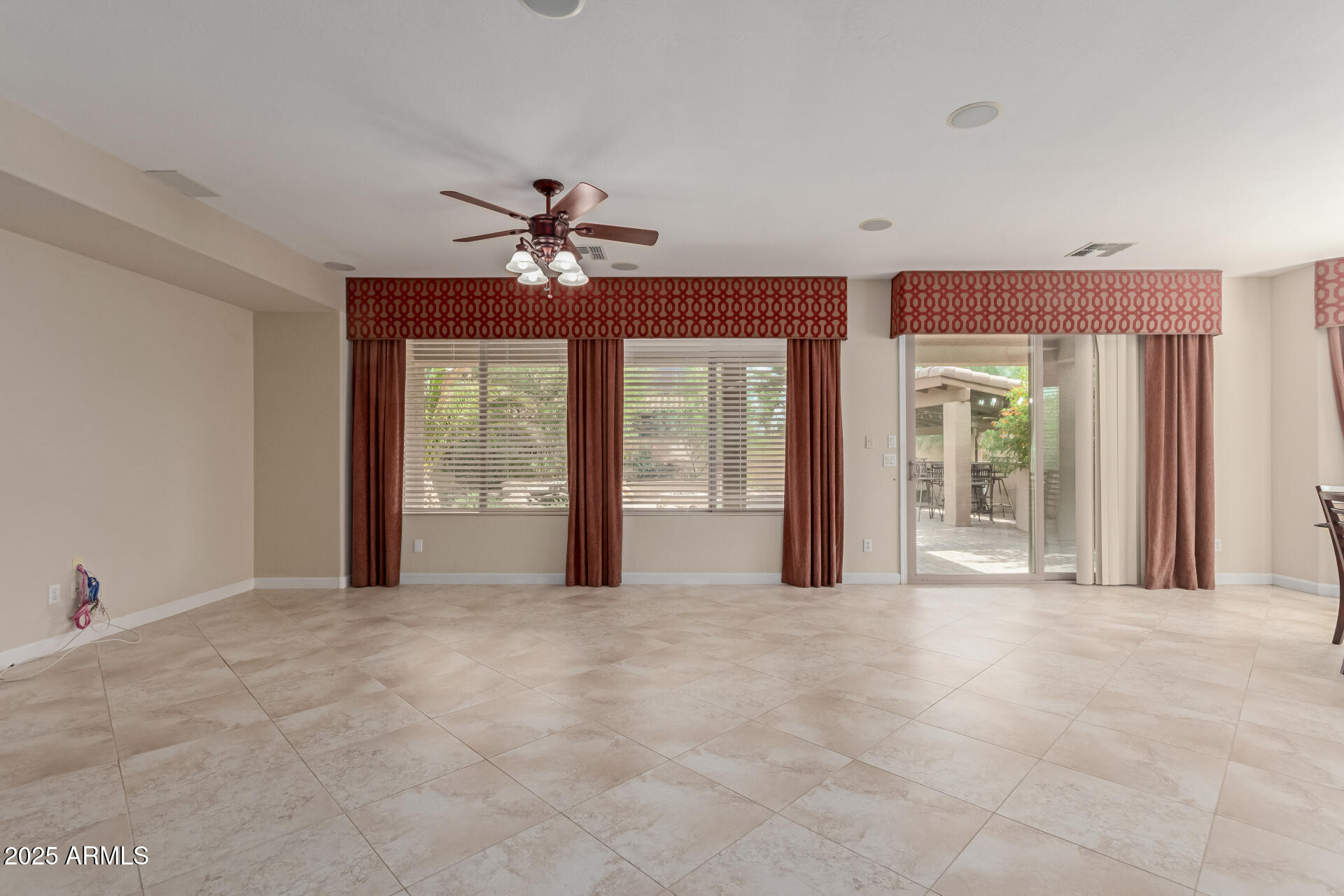 ROBSON RANCH - Residential