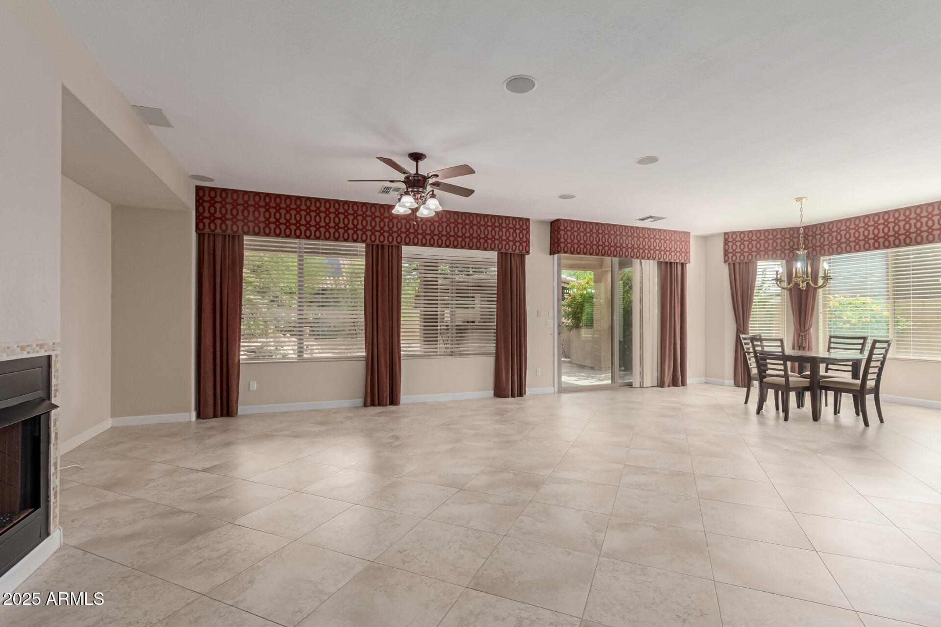 ROBSON RANCH - Residential