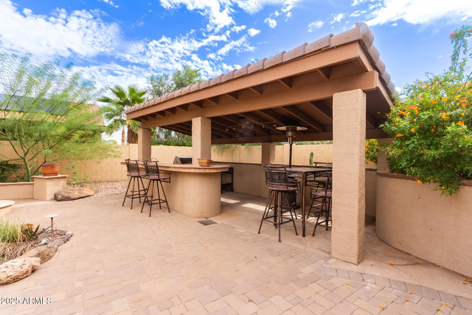 ROBSON RANCH - Residential