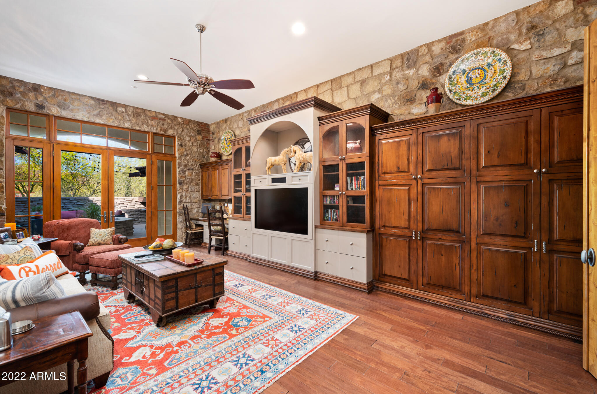 DC RANCH - Residential