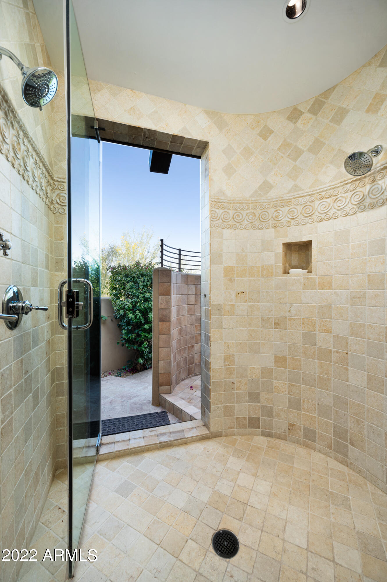 DC RANCH - Residential
