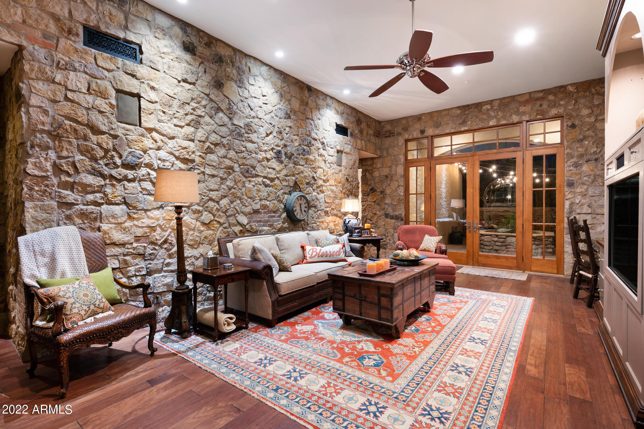 DC RANCH - Residential