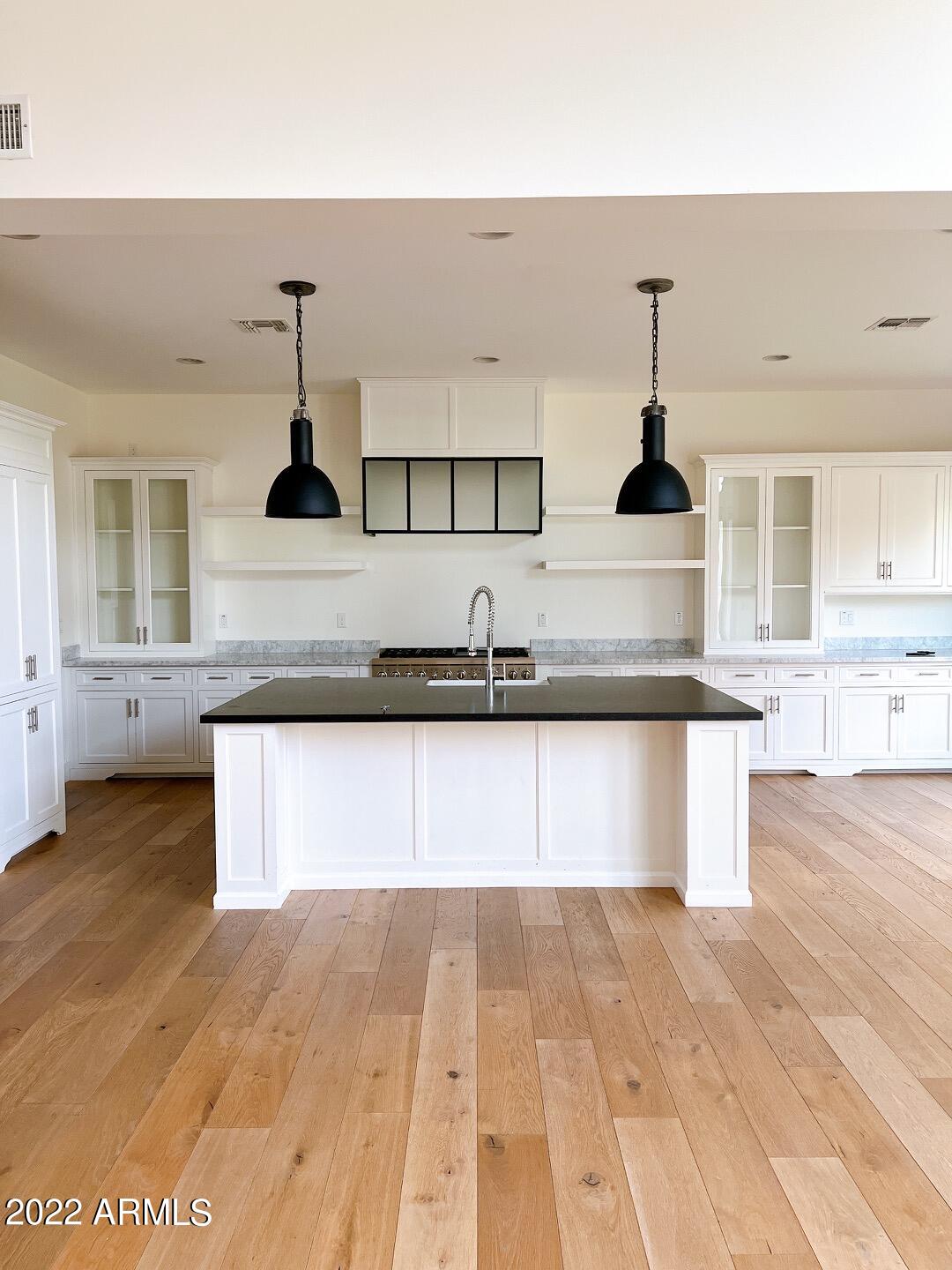 DEL REY ESTATES 4 - Residential