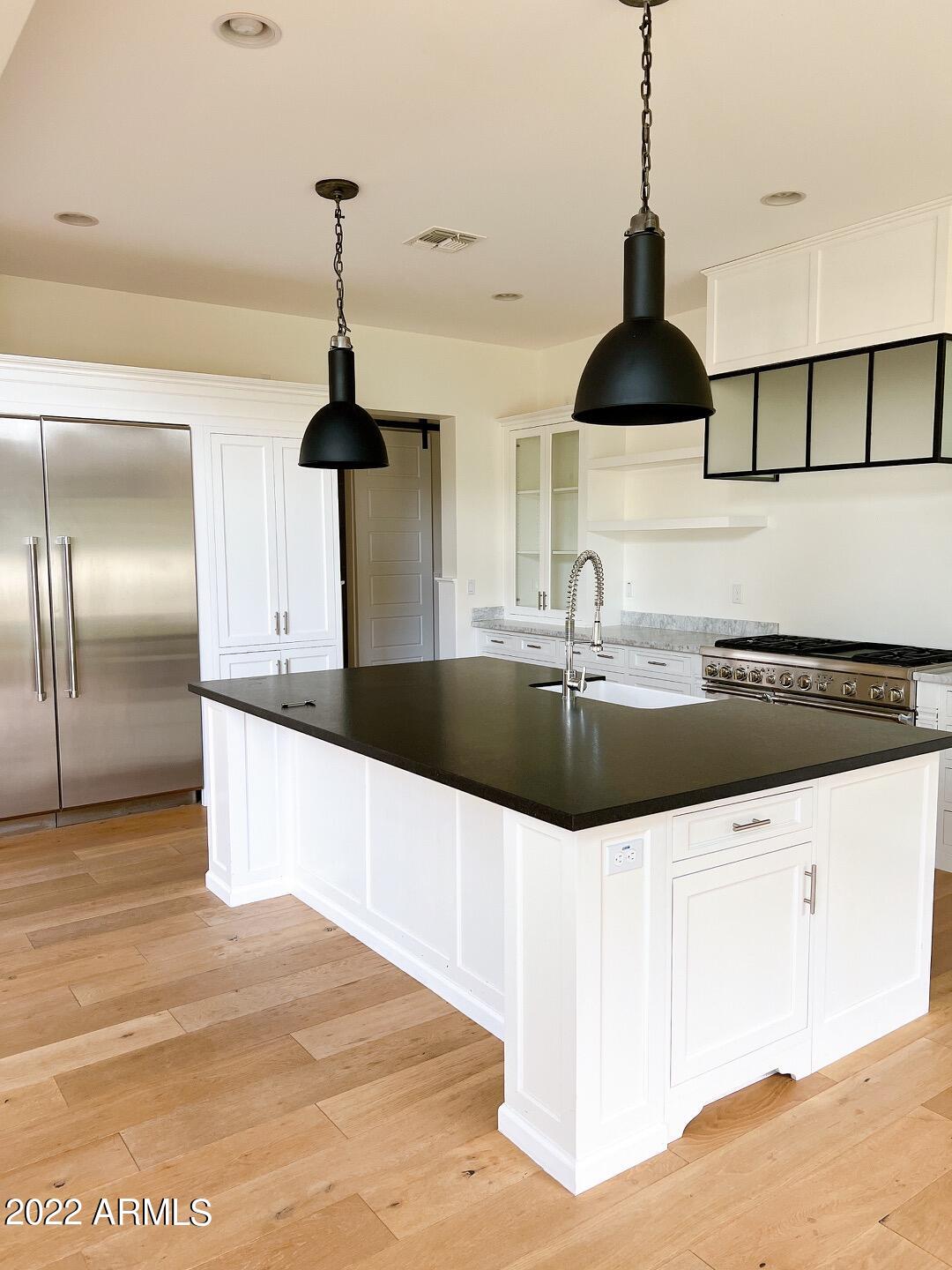 DEL REY ESTATES 4 - Residential