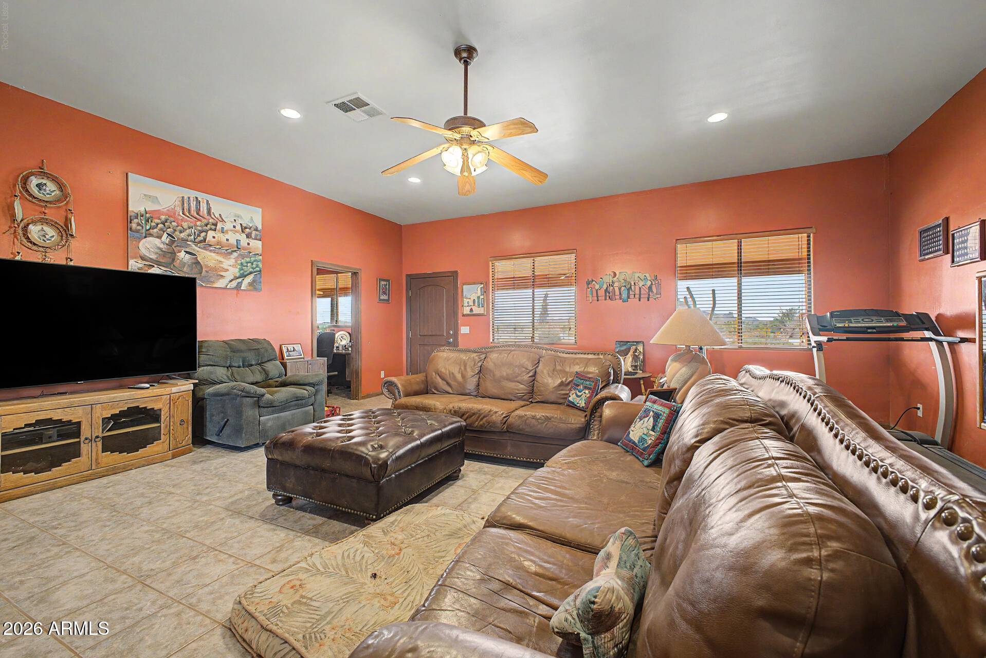 SADDLE VISTA - Residential