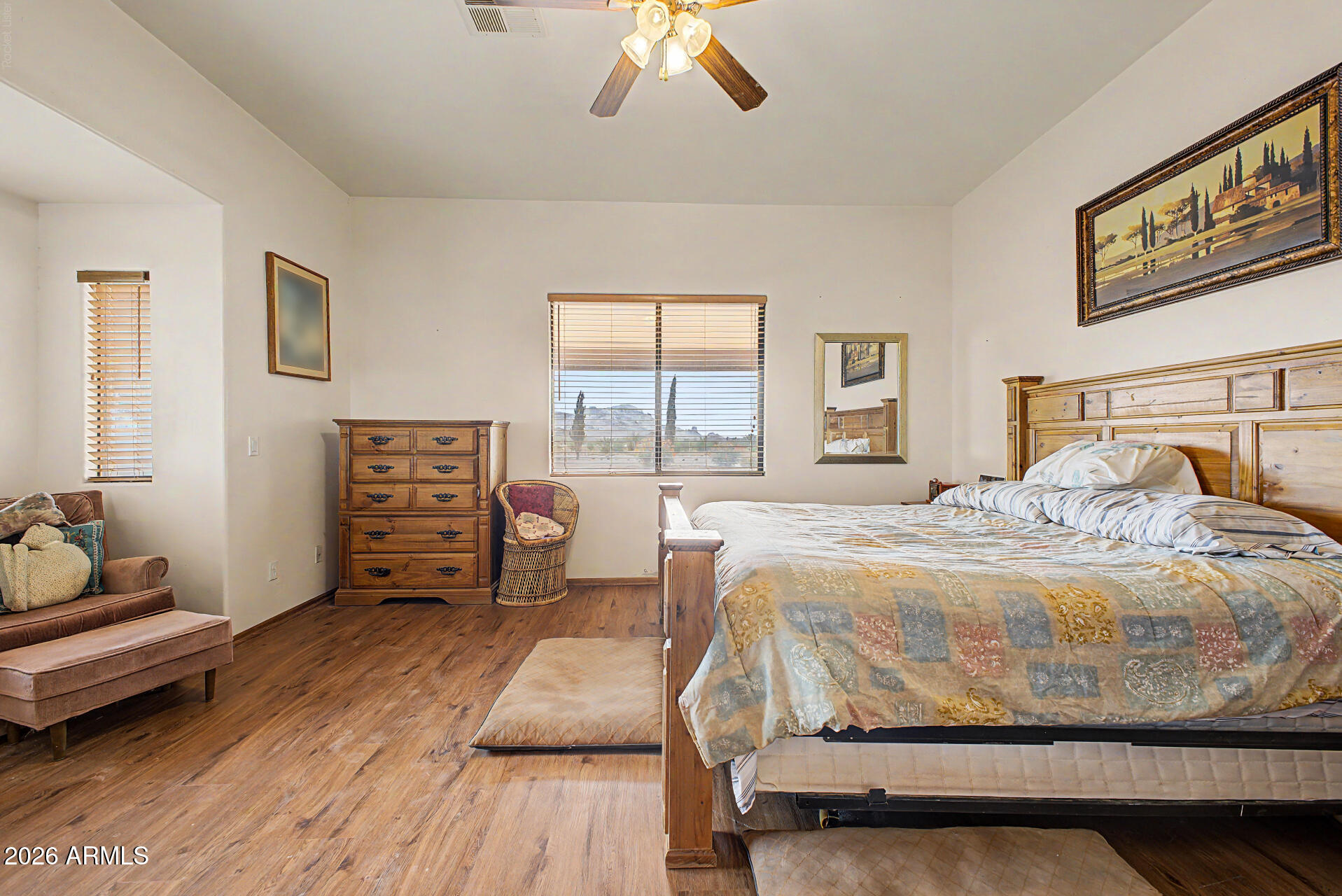 SADDLE VISTA - Residential
