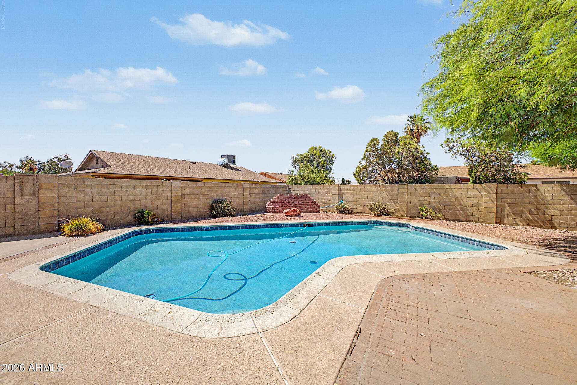 WESTCLIFF PARK UNIT 2 - Residential