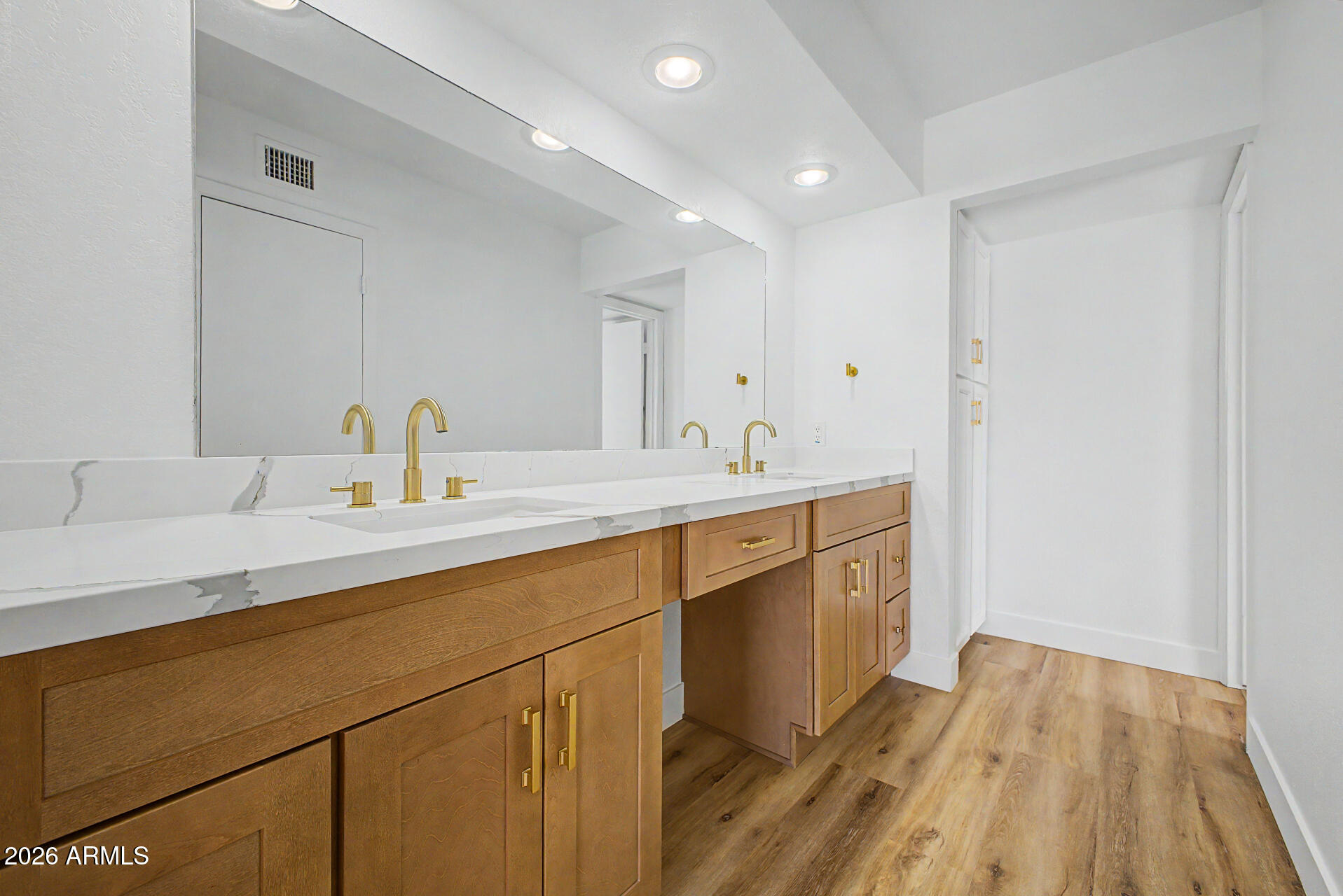 WESTCLIFF PARK UNIT 2 - Residential