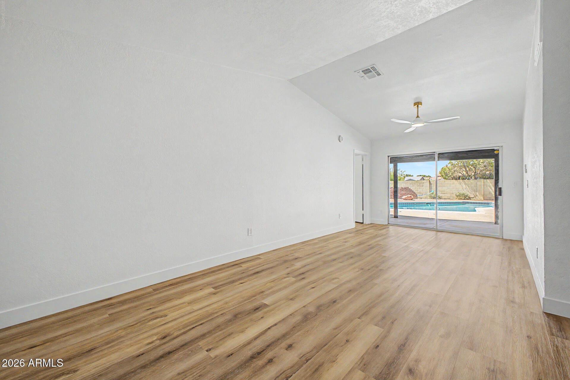 WESTCLIFF PARK UNIT 2 - Residential