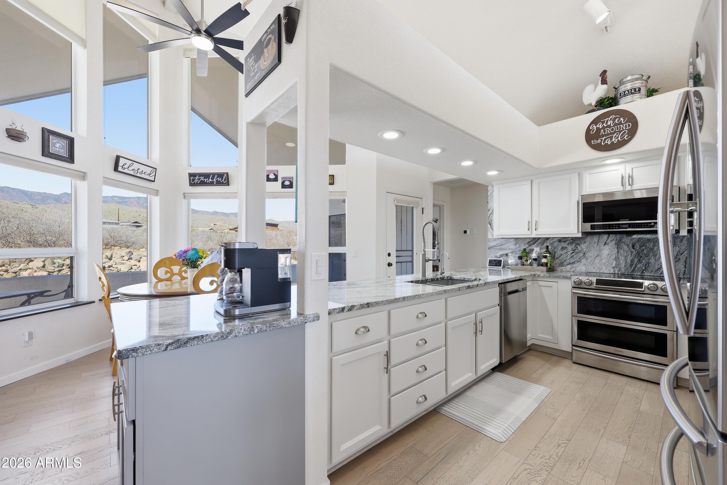 MINGUS VIEW ESTATES - Residential