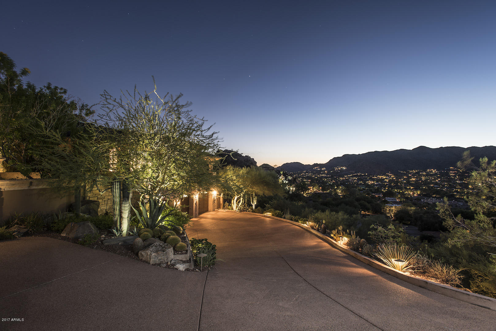 LAS BRISAS - Residential