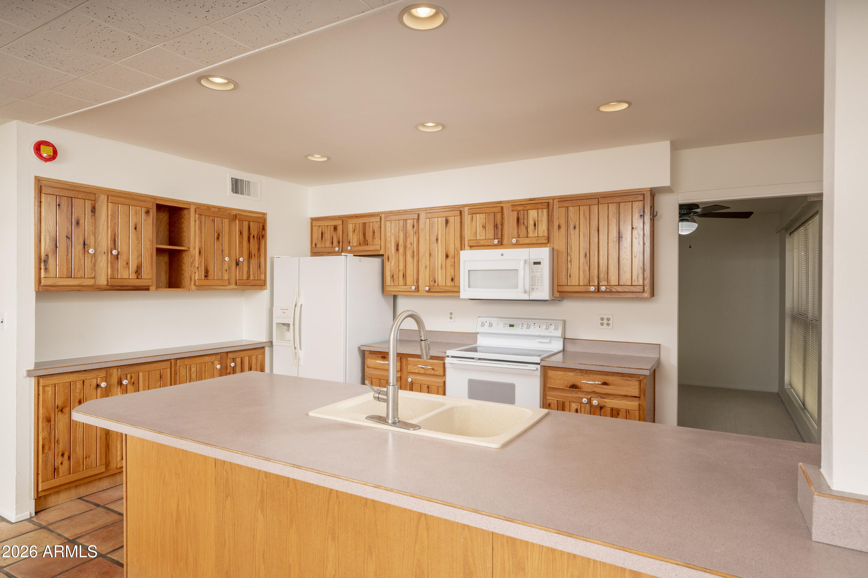MELROSE PARADISE 1 - Residential
