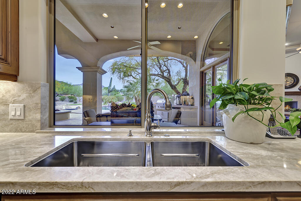 GROSSE POINTE HIGHLANDS - Residential