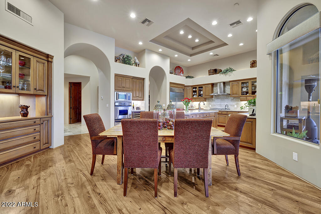 GROSSE POINTE HIGHLANDS - Residential