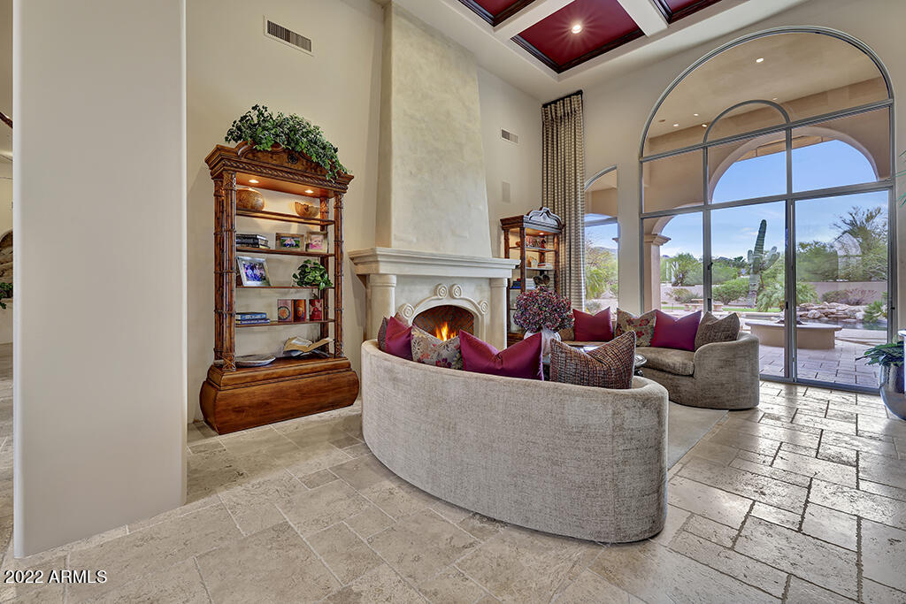 GROSSE POINTE HIGHLANDS - Residential