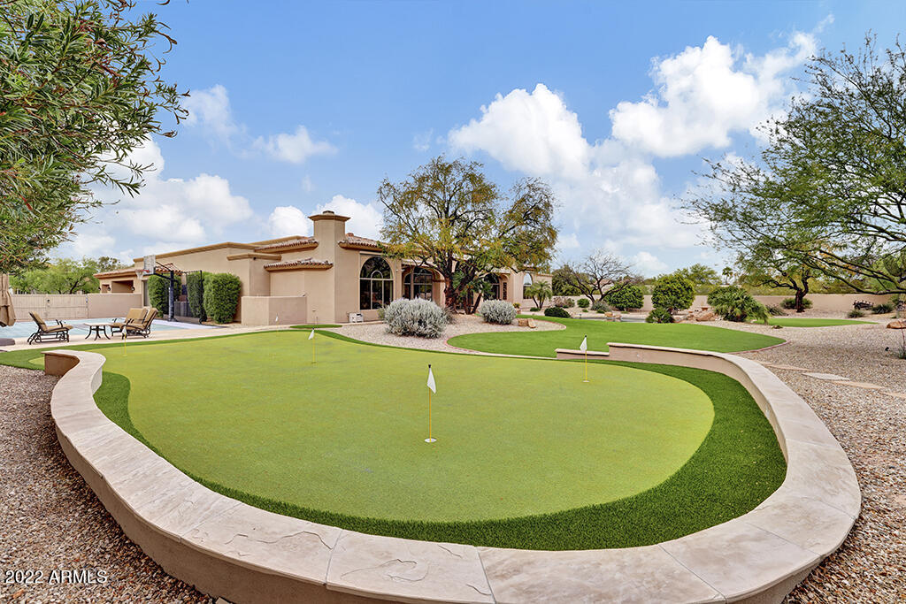 GROSSE POINTE HIGHLANDS - Residential