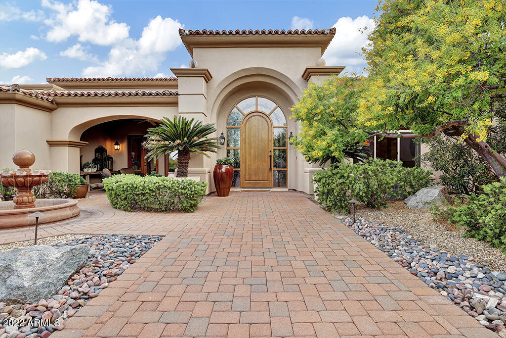 GROSSE POINTE HIGHLANDS - Residential