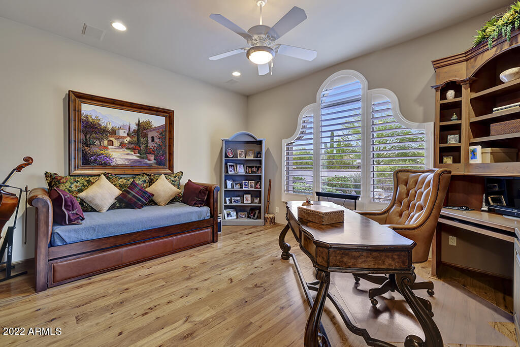 GROSSE POINTE HIGHLANDS - Residential
