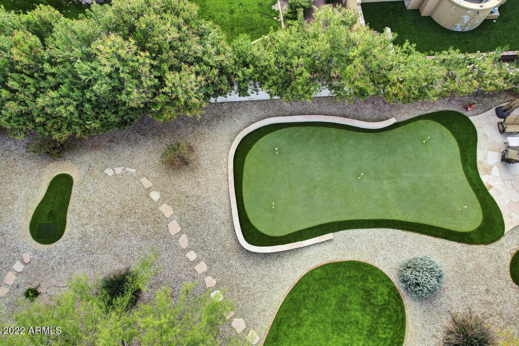 GROSSE POINTE HIGHLANDS - Residential
